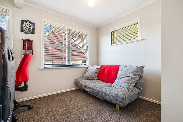 Photo of property in 241 Glengarry Road, Glen Eden, Auckland, 0602