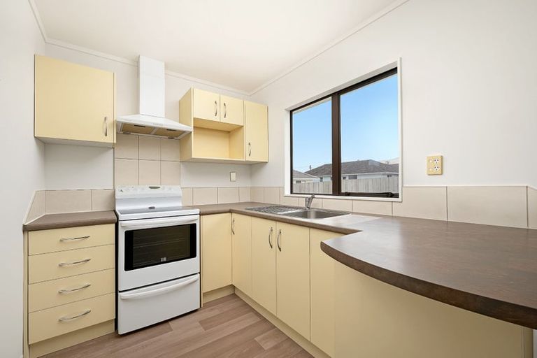 Photo of property in 50 Barrys Road, Glendene, Auckland, 0602