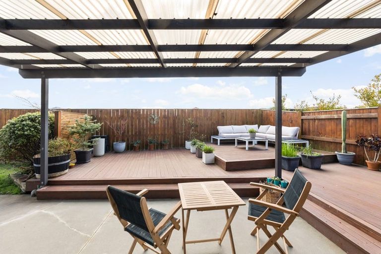 Photo of property in 7 Medallion Court, Kelvin Grove, Palmerston North, 4414