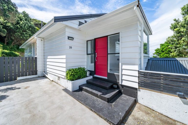 Photo of property in 20 Raroa Place, Pukerua Bay, 5026