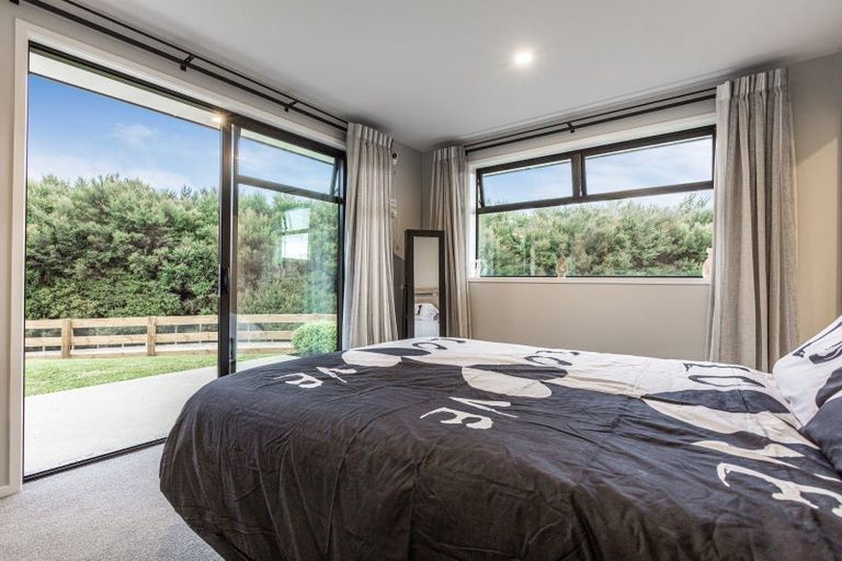 Photo of property in 6 Waimiri Road, Glenbrook, Waiuku, 2681