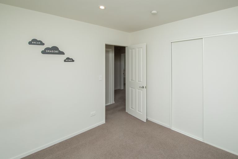 Photo of property in 18 Munich Place, Bromley, Christchurch, 8062