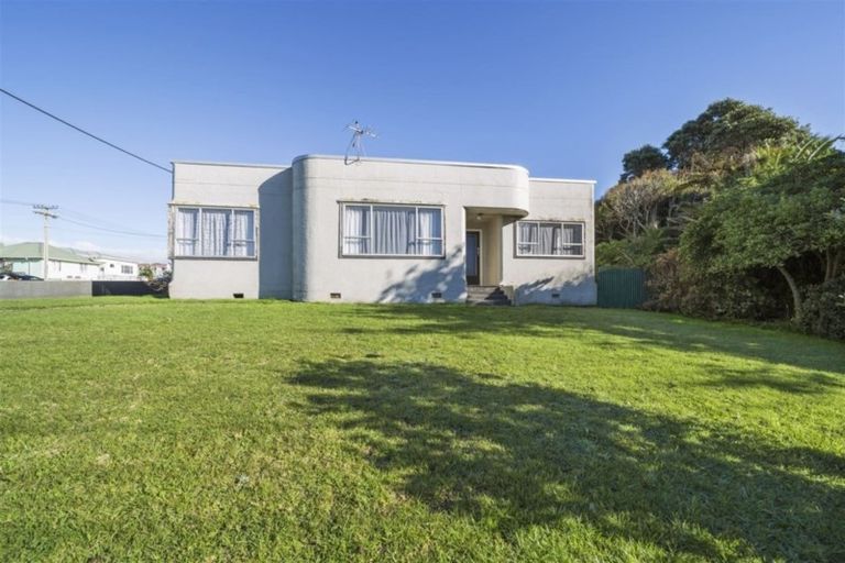 Photo of property in 34 Stafford Street, Patea, 4520