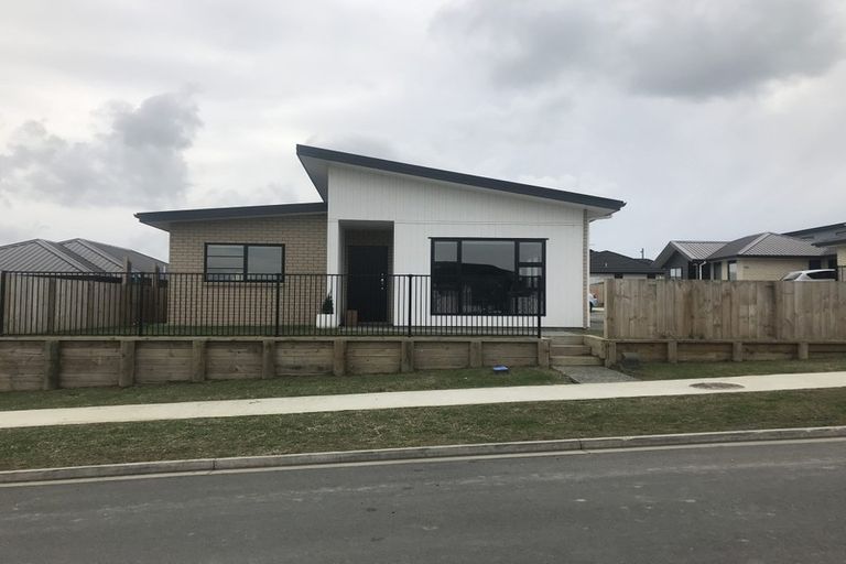 Photo of property in 72 Sylvester Crescent, Flagstaff, Hamilton, 3210