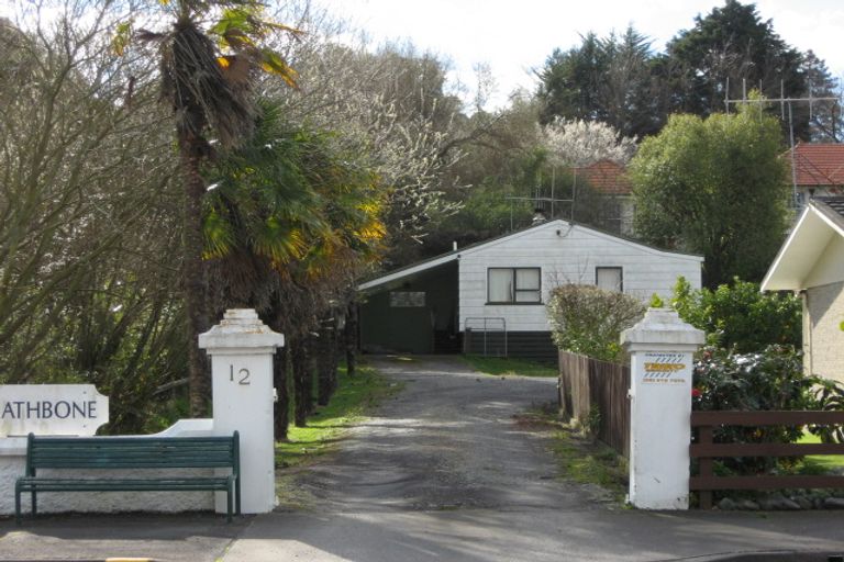 Photo of property in 12 Waverley Street, Waipawa, 4210