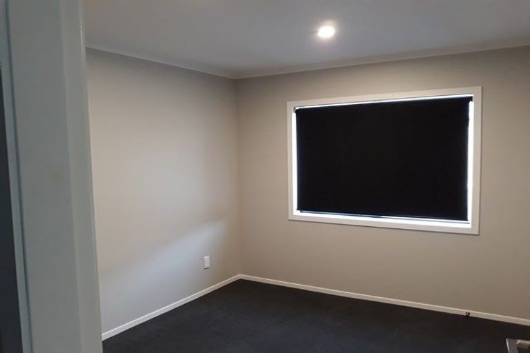 Photo of property in 128 Johnstone Drive, Fitzherbert, Palmerston North, 4410