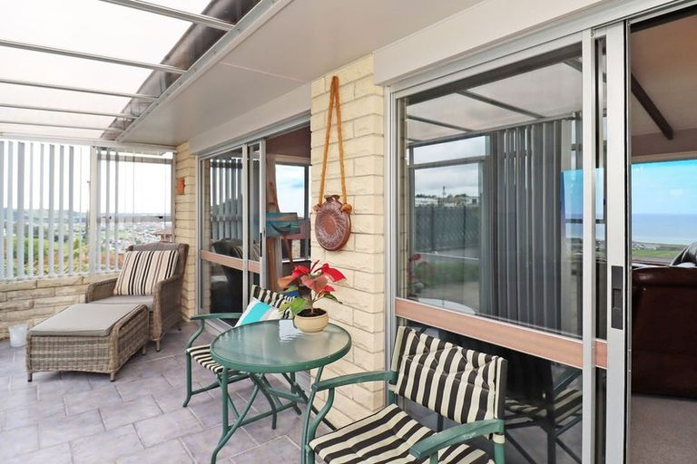 Photo of property in 17 Oakleigh Crescent, Oamaru North, Oamaru, 9400