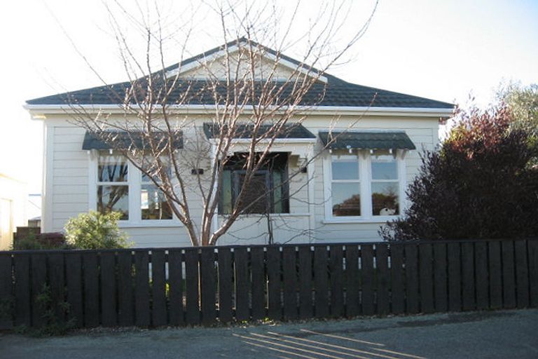 Photo of property in 15 Douglas Street, West End, Palmerston North, 4412
