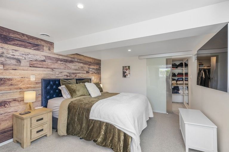 Photo of property in 15 Junction Street, Welbourn, New Plymouth, 4310