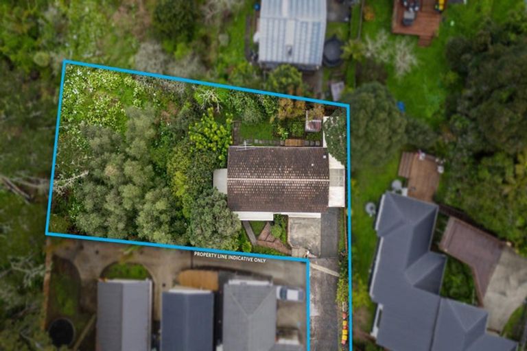 Photo of property in 3 Fernhaven Place, Massey, Auckland, 0614