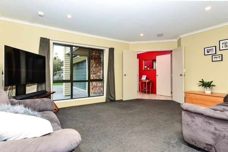 Photo of property in 13 Cranmer Close, Rototuna North, Hamilton, 3210