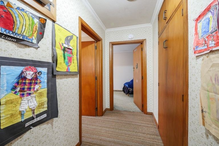 Photo of property in 124 Centennial Avenue, Helensburgh, Dunedin, 9010