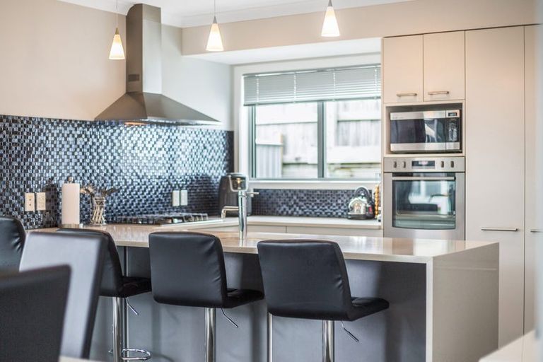 Photo of property in 10 Wangapeka Way, Aotea, Porirua, 5024