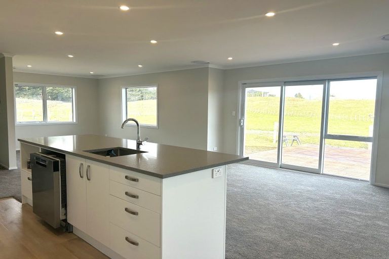 Photo of property in 30 Henderson Street, Kimbolton, 4774