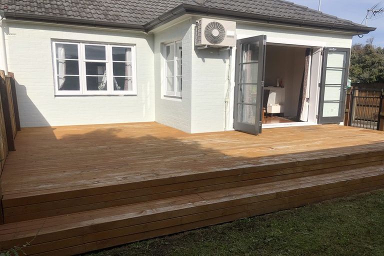 Photo of property in 1/27 Athlone Crescent, Avalon, Lower Hutt, 5011