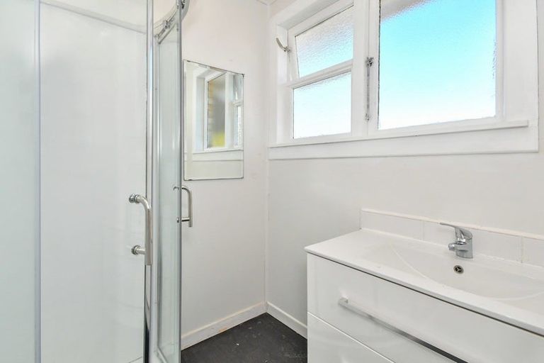 Photo of property in 25 Te Wheoro Street, Meremere, Mercer, 2474