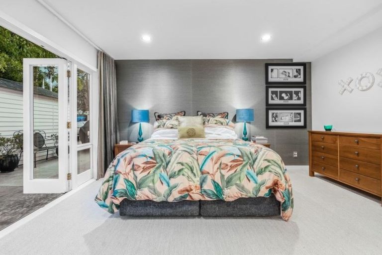 Photo of property in 12 Rame Road, Greenhithe, Auckland, 0632