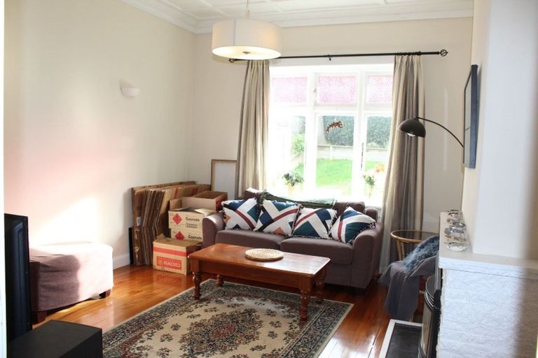 Photo of property in 185 Kenmure Road, Kenmure, Dunedin, 9011