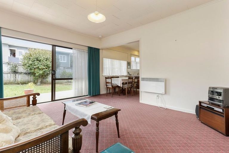 Photo of property in 14a Arawa Street, New Lynn, Auckland, 0600