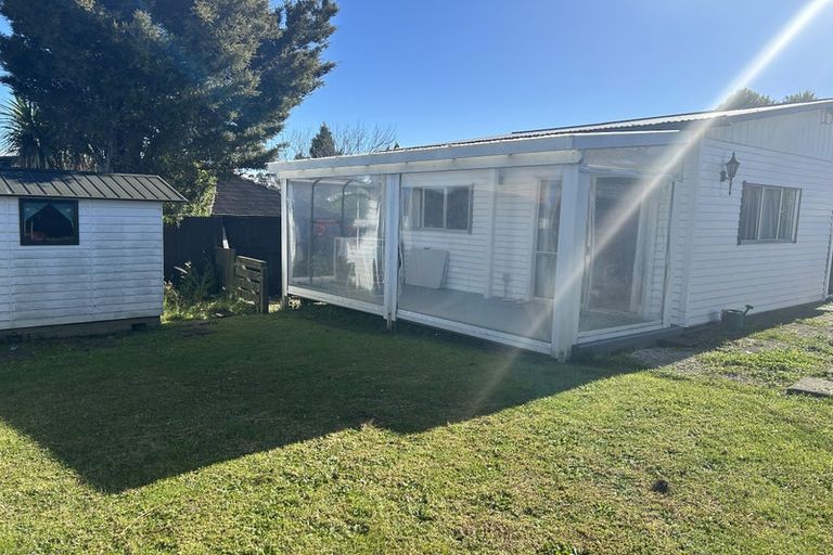 Photo of property in 18 Webb Place, Forrest Hill, Auckland, 0620