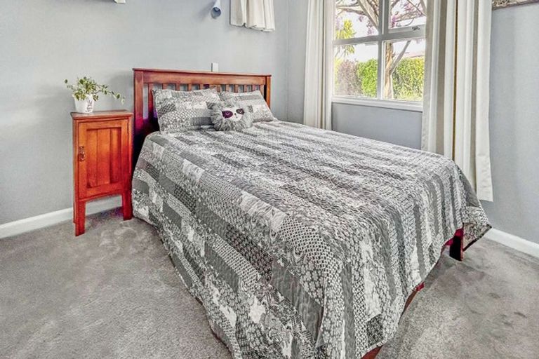 Photo of property in 47 Torquay Place, Bryndwr, Christchurch, 8053