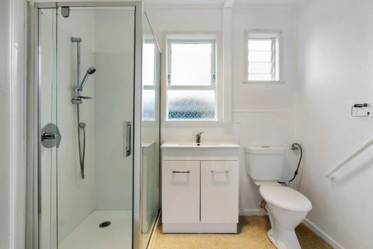 Photo of property in 103 Weldene Avenue, Glenfield, Auckland, 0629