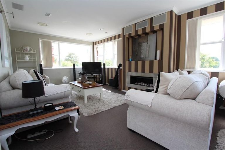 Photo of property in 35 Acacia Crescent, Glenview, Hamilton, 3206