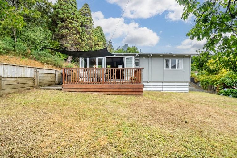 Photo of property in 11a Norana Road, Maoribank, Upper Hutt, 5018