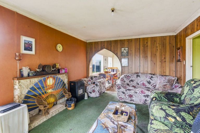 Photo of property in 15 Ross Street, Levin, 5510