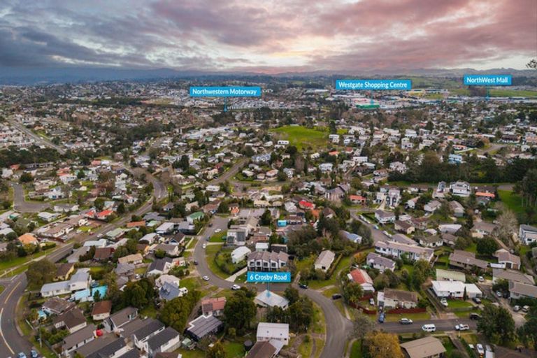 Photo of property in 6 Crosby Road, West Harbour, Auckland, 0618