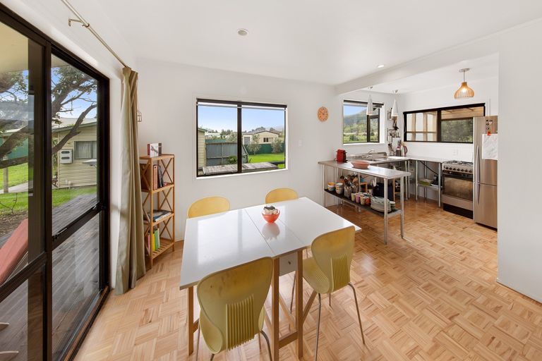 Photo of property in 26 Cordyline Road, Port Waikato, Tuakau, 2695