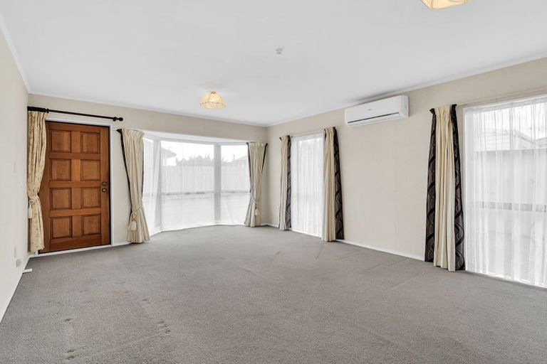 Photo of property in 984h Tremaine Avenue, Roslyn, Palmerston North, 4414