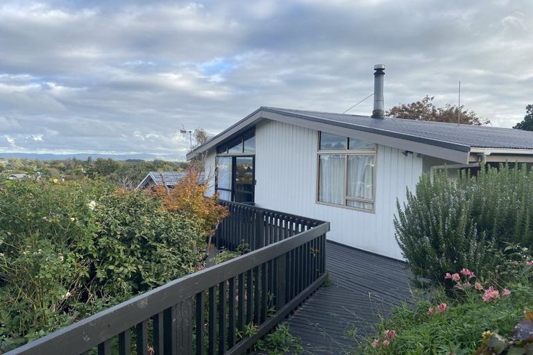 Photo of property in 8 Cobbe Crescent, Feilding, 4702