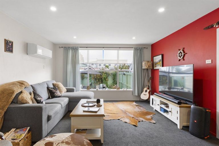 Photo of property in 2 Mclaughlins Lane, Westport, 7825