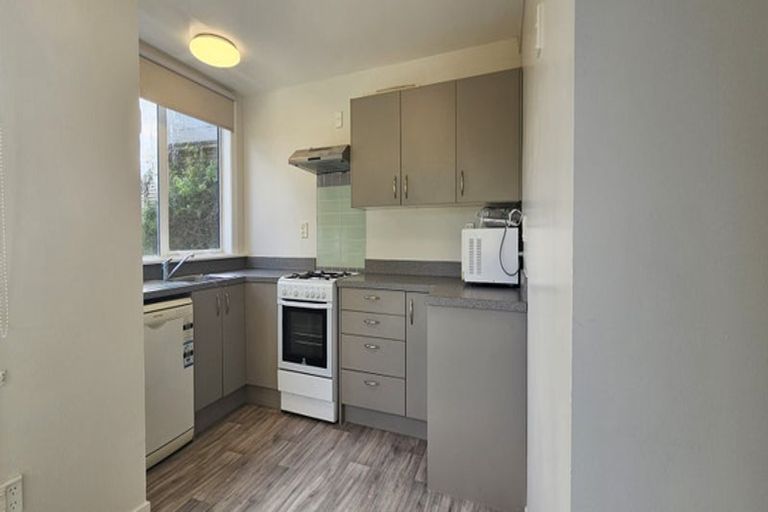 Photo of property in 43 Palliser Road, Roseneath, Wellington, 6011