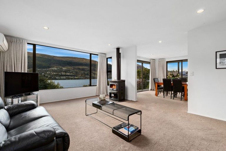 Photo of property in 379 Peninsula Road, Kelvin Heights, Queenstown, 9300