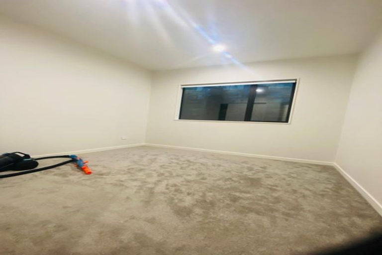 Photo of property in 41 Farranfore Road, Opaheke, Papakura, 2113