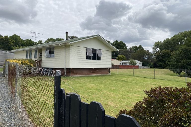 Photo of property in 25 Reynolds Road, Pukekohe, 2120