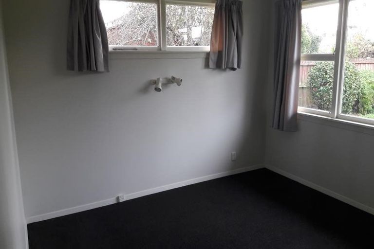Photo of property in 15 Wolsey Place, Hillmorton, Christchurch, 8025