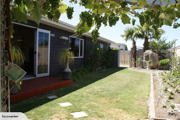 Photo of property in 101a Taradale Road, Onekawa, Napier, 4110