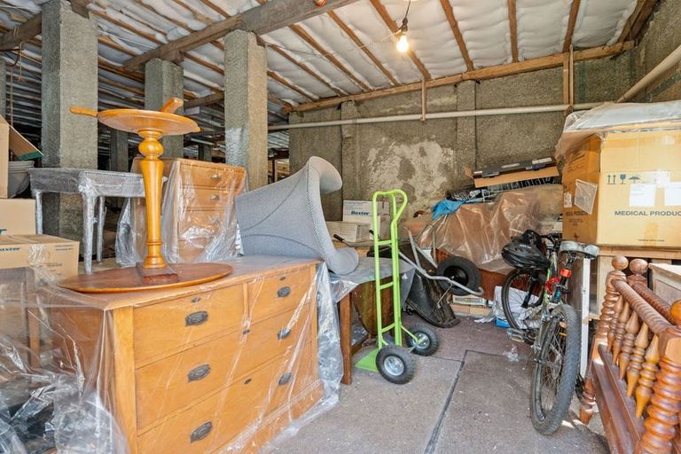 Photo of property in 9 Kaikorai Valley Road, Kaikorai, Dunedin, 9010