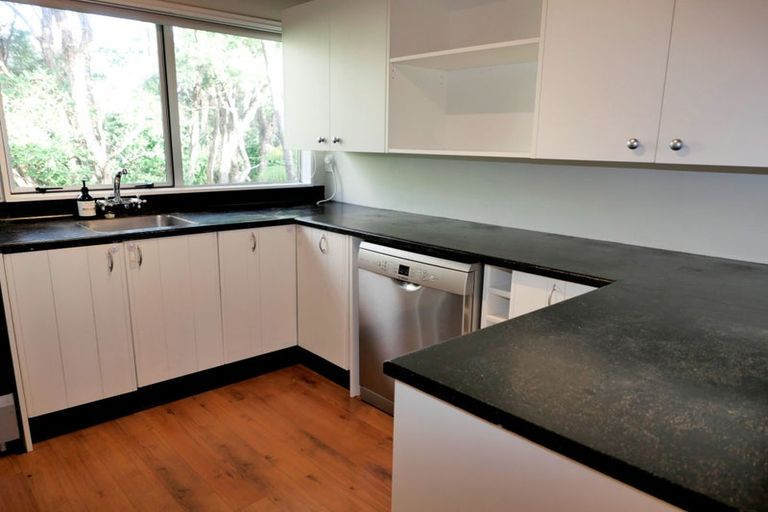 Photo of property in 136 Ruapehu Street, Paraparaumu, 5032