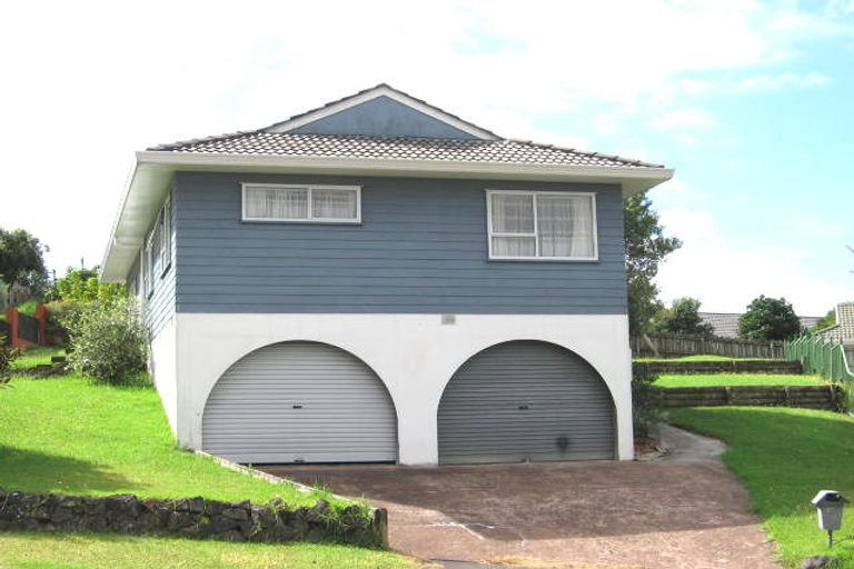 Photo of property in 26 Addison Drive, Glendene, Auckland, 0602
