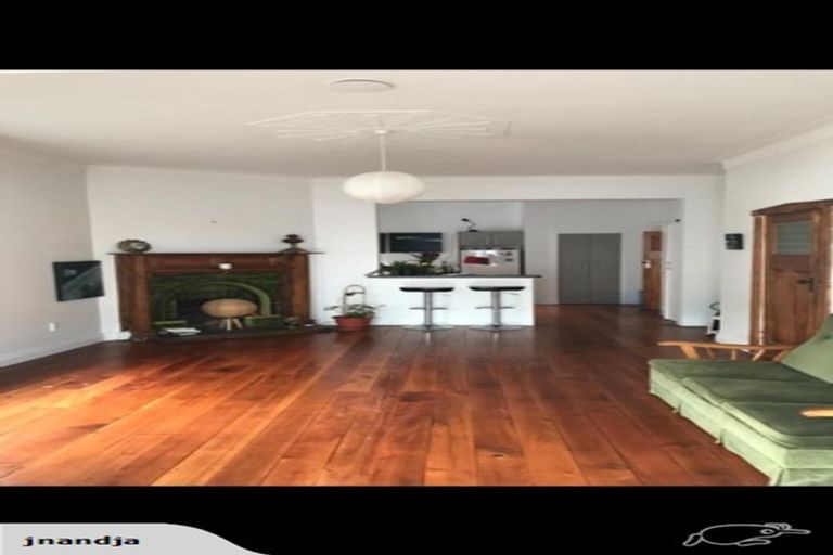 Photo of property in 137 Onepu Road, Lyall Bay, Wellington, 6022