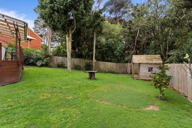Photo of property in 10 Corokia Place, Totara Heights, Auckland, 2105