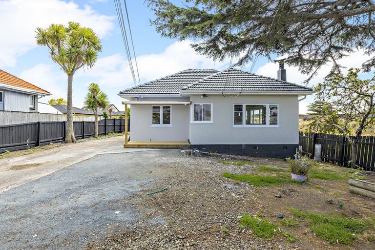 Photo of property in 2/16 Gordon Road, Papatoetoe, Auckland, 2025