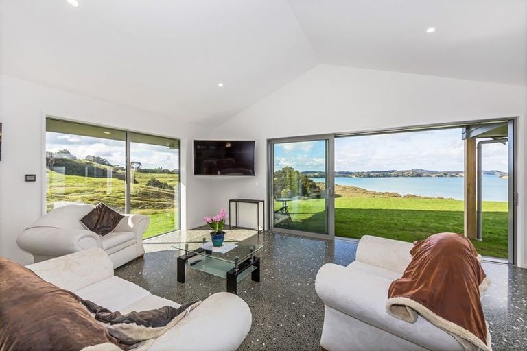 Photo of property in 334 Pukapuka Road, Pohuehue, Warkworth, 0983