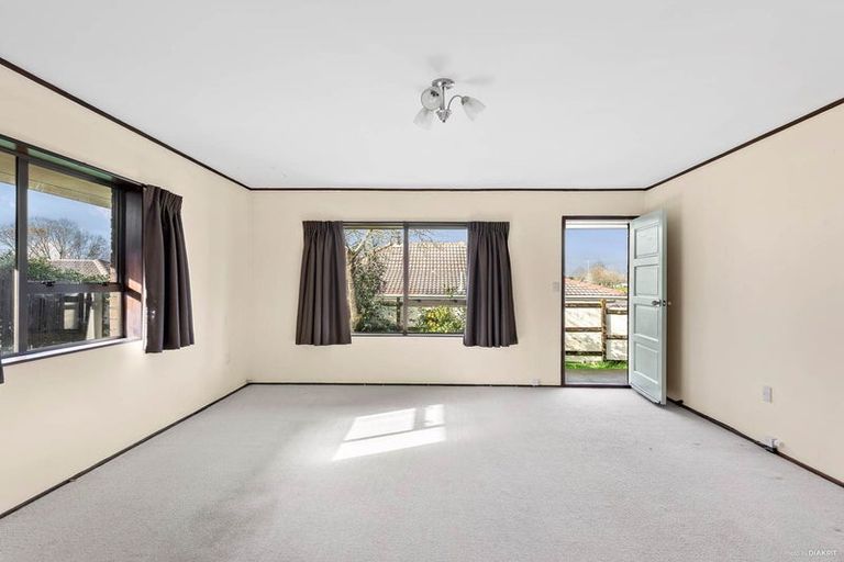 Photo of property in 2/40 Gills Avenue, Papakura, 2110