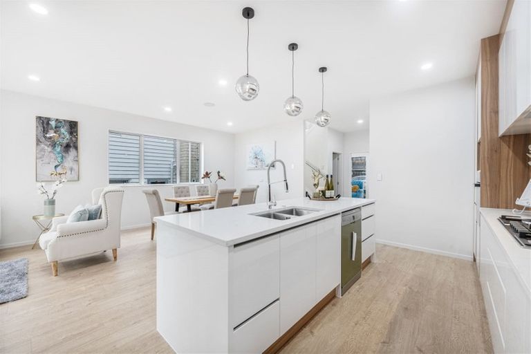 Photo of property in 5 Aklander Rise, Flat Bush, Auckland, 2019
