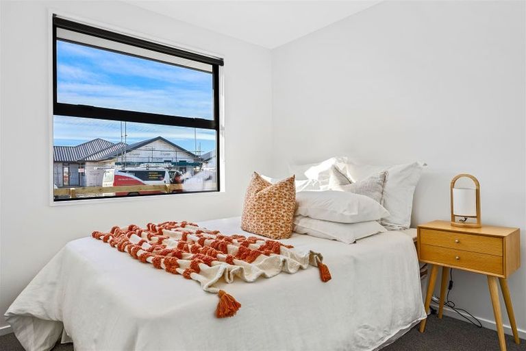 Photo of property in 40 Crossley Avenue, Woodend, 7610